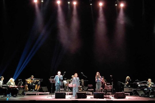 Λένα Πλάτωνος-Stergios T. (Στέργιου Τσιρλιάγκου): «Τα παραδοξιακά»